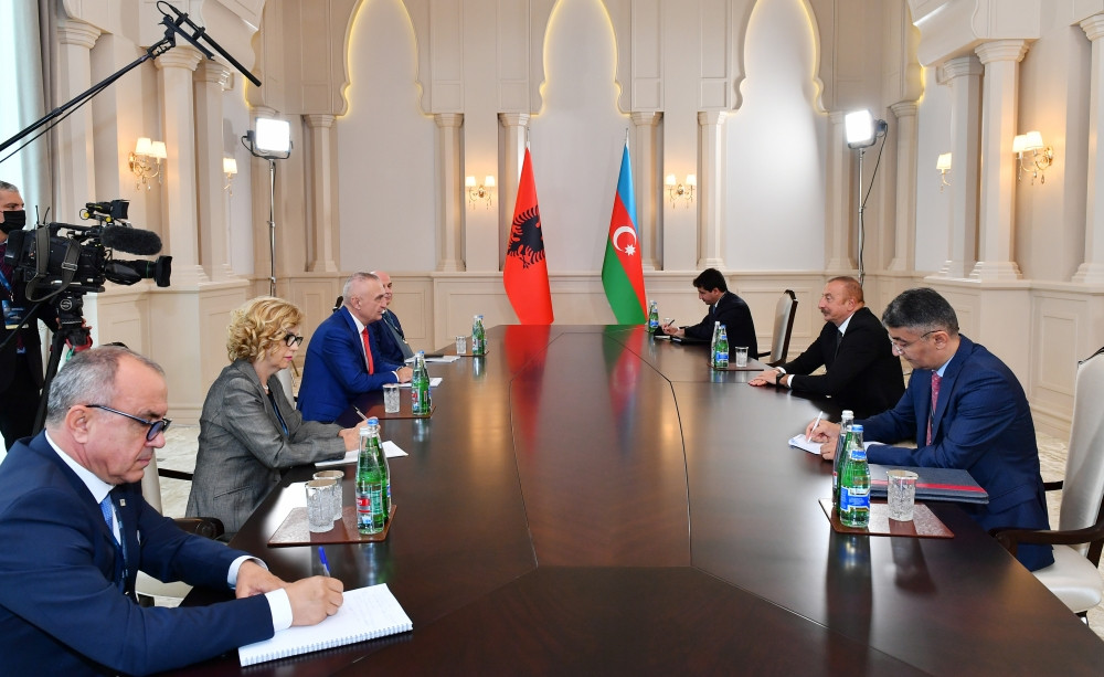 President Ilham Aliyev met with Albanian President Ilir Meta
